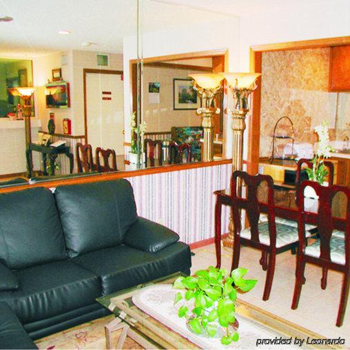 Scottish Inn And Suites ทอมบอล ภายนอก รูปภาพ